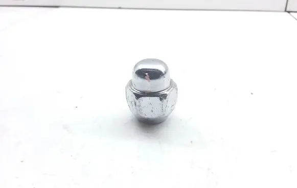 Nuts/bolts