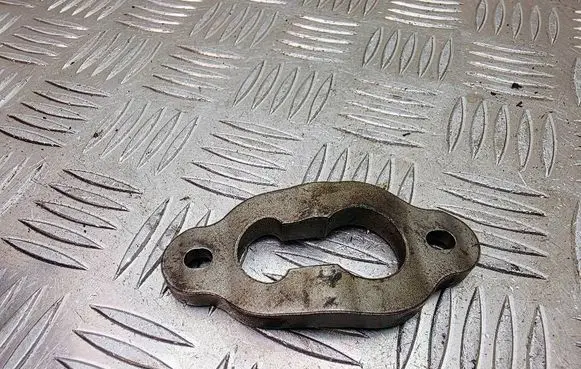 Mazda 6 Fuel Injector clamp holder 