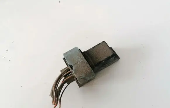 Toyota Aygo AB10 Glow plug pre-heat relay 51252002 9640469680
