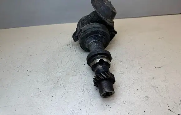 Volkswagen Golf II Spark distributor 050905205C 0237020198 Z415