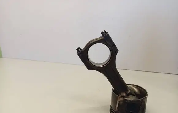 BMW 5 F10 F11 Piston with connecting rod 