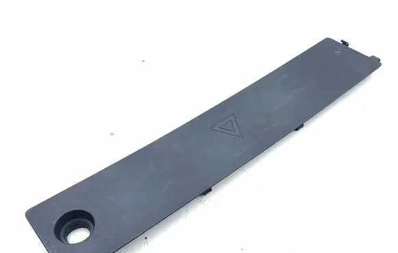 Peugeot 508 II Tailgate emergency lock open trim 98217354 98689V01