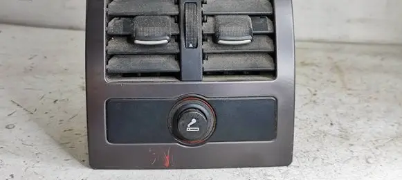 Audi A6 S6 C5 4B Dash center air vent grill 4B0819203