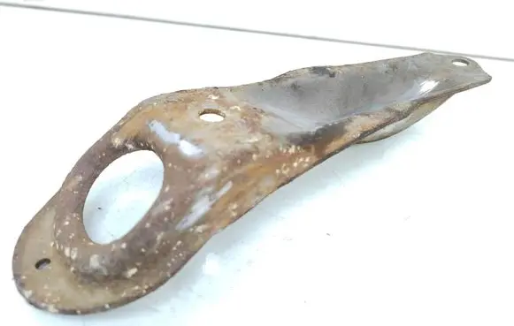 Toyota Avensis T250 Towing hook eye 