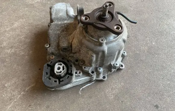 BMW 7 F01 F02 F03 F04 Gearbox transfer box case 7619777 ATC350 27107629604