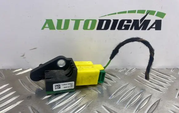 Skoda Superb B6 (3T) Airbag deployment crash/impact sensor 8K0973323S 34101606