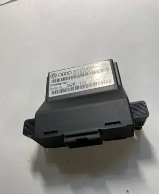 Volkswagen Golf VI Gateway control module 1K0907530AA 1K0907951