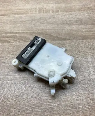 Mazda CX-9 Door central lock control unit/module Y18TL1 FRONTLEFT