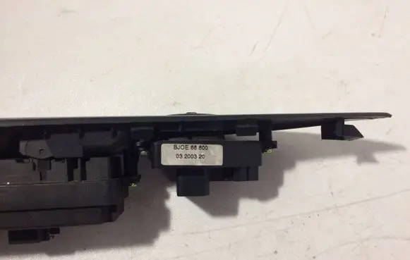 Mazda 3 I Electric window control switch 03123000 BJOE66600