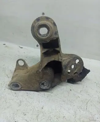 Audi A4 S4 B5 8D Engine mounting bracket