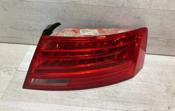 Audi A5 8T 8F Rear/tail lights 8T8945096F