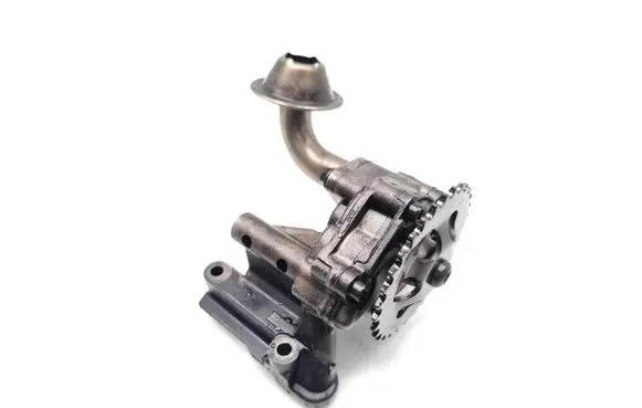 Audi A4 S4 B6 8E 8H Oil pump 06A115121