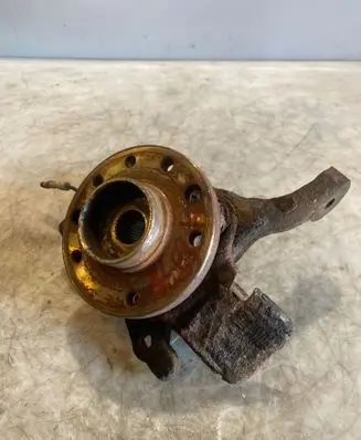Opel Zafira B Front wheel hub 7996 9161 003