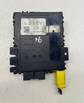 Volkswagen PASSAT B6 Steering angle sensor 3C0953549A 05113810 01103061520380