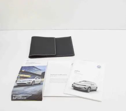 Volkswagen ID.4 User manual 11B012720AA 10B012720FF