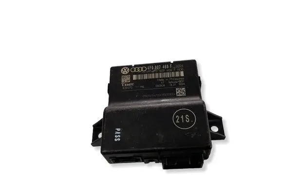Audi Q7 4L Gateway control module 4F0907468F