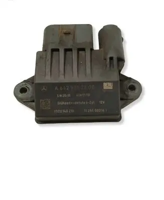 Mercedes-Benz E W211 Glow plug pre-heat relay A6429002800 11255002161 0522140210