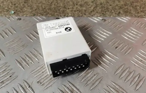 BMW 5 E60 E61 MPM control module 6982347