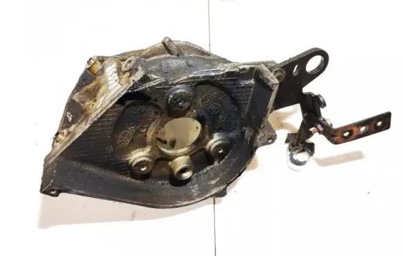 Peugeot 806 Engine mounting bracket 96365905