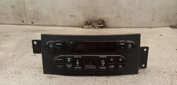 Chrysler Pacifica Climate control unit 05005469AB