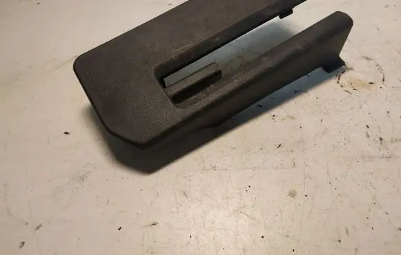 Toyota Corolla Verso AR10 Rear seat rail trim cover 721370F020
