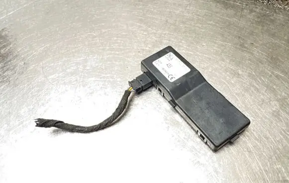 Opel Insignia A Door central lock control unit/module 13501980 19804Z907000JC F00HJ00471