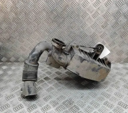 Peugeot 108 Air filter box B000622580