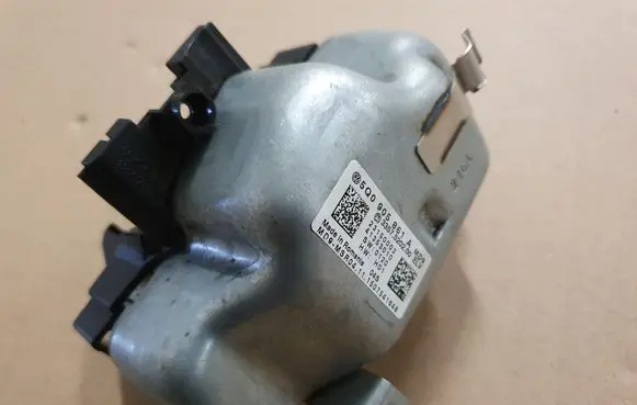 Audi A3 S3 8V Steering wheel lock 5Q0905861A