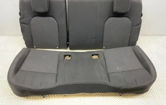 Dacia Duster II Second row seats 