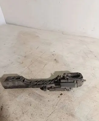Front door exterior handle/bracket
