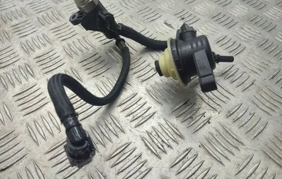 Fuel pressure sensor