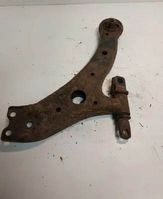 Toyota Previa (XR30, XR40) II Front lower control arm/wishbone