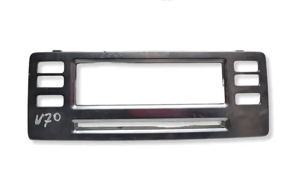 Volvo V70 Radio/GPS head unit trim 1303415