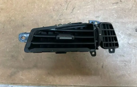 KIA Ceed Dash center air vent grill 974101H000