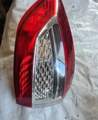Ford Mondeo MK IV Rear/tail lights BS7113405B 0374D