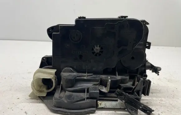 BMW 3 E90 E91 Front door lock 7059968