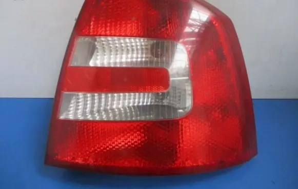Skoda Octavia Mk2 (1Z) Rear/tail lights 1Z5945096A
