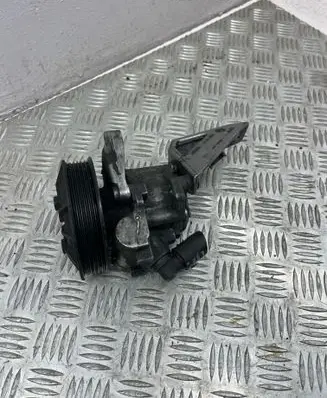 BMW 5 E60 E61 Power steering pump LH9101036 7539015 EAC44300