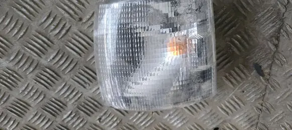 Volkswagen Multivan T4 Front indicator light 183322B