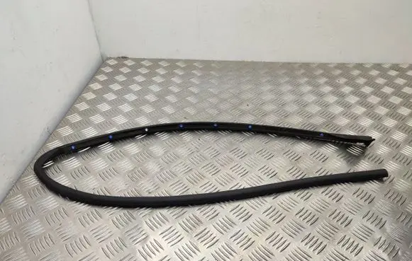 Toyota ProAce City Rubber seal sliding door (on door) 9832997080