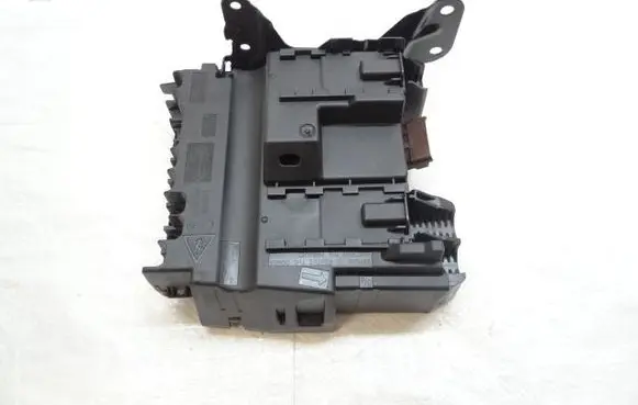 Opel Grandland X Fuse box set 9820081480