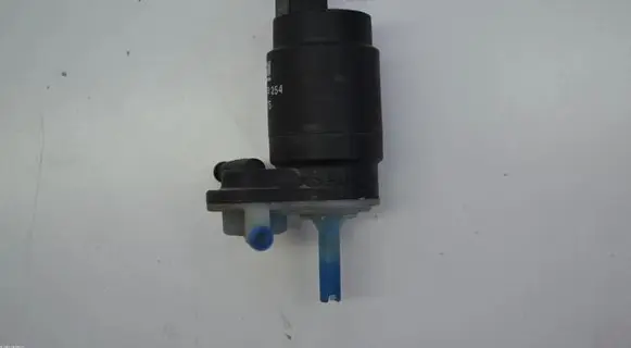 Opel Corsa D Windscreen/windshield washer pump 24439254