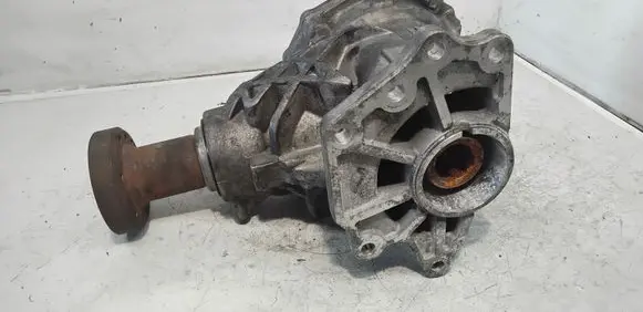 Gearbox transfer box case
