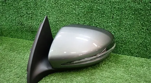 Mercedes-Benz GLA H247 Front door electric wing mirror