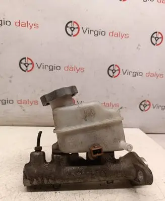 Master brake cylinder