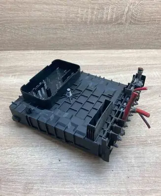 Volkswagen Golf V Fuse module 1K0937125A 1718307 0818142372E