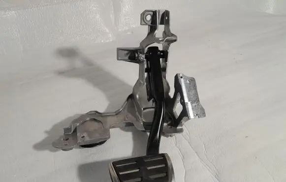 Audi A4 S4 B9 8W Brake pedal bracket assembly 8W1723117C