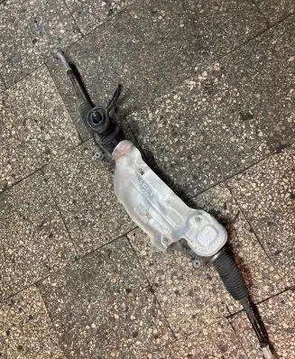 Volkswagen Golf VI Steering rack electric part 