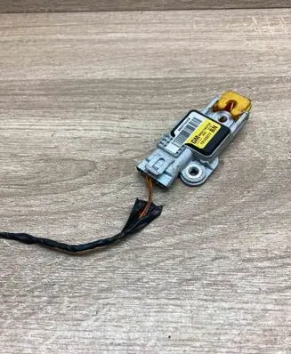 Opel Vectra C Airbag deployment crash/impact sensor 13123277BN