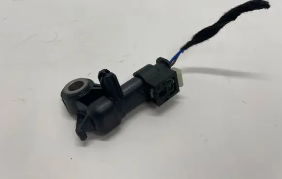 Mercedes-Benz GLA H247 Airbag deployment crash/impact sensor A1679050700